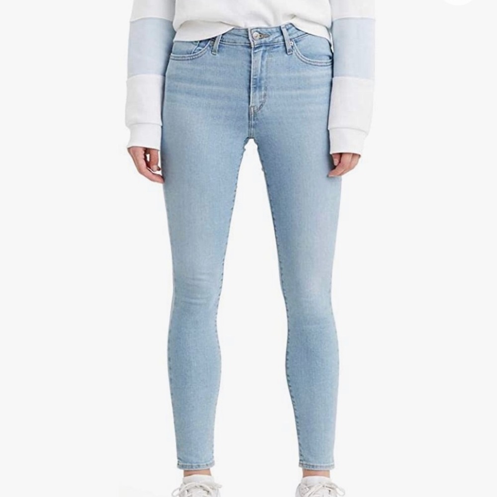 721 Levi’s high rise skinny jeans